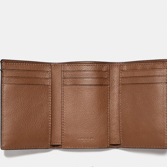 NWT Coach Trifold Wallet - Picture 3 of 8